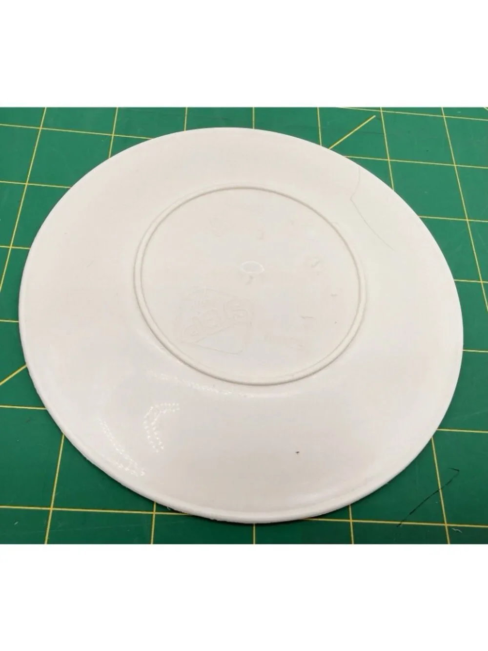 Vintage Step 2  White Plastic Plates Replacements  Set Of 2